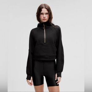 VGUC 🍋 Lululemon Cropped Half zip Scuba Hoodie M/L Black with gold zipper